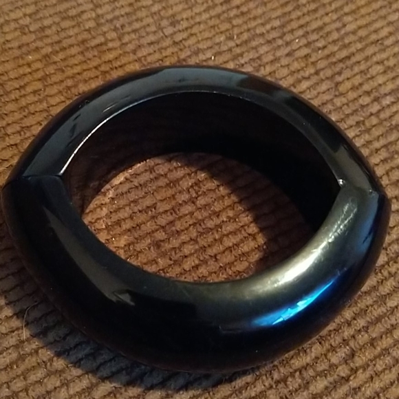 Ellen Tracy Black Bangle Stretch Bracelet - Picture 1 of 5